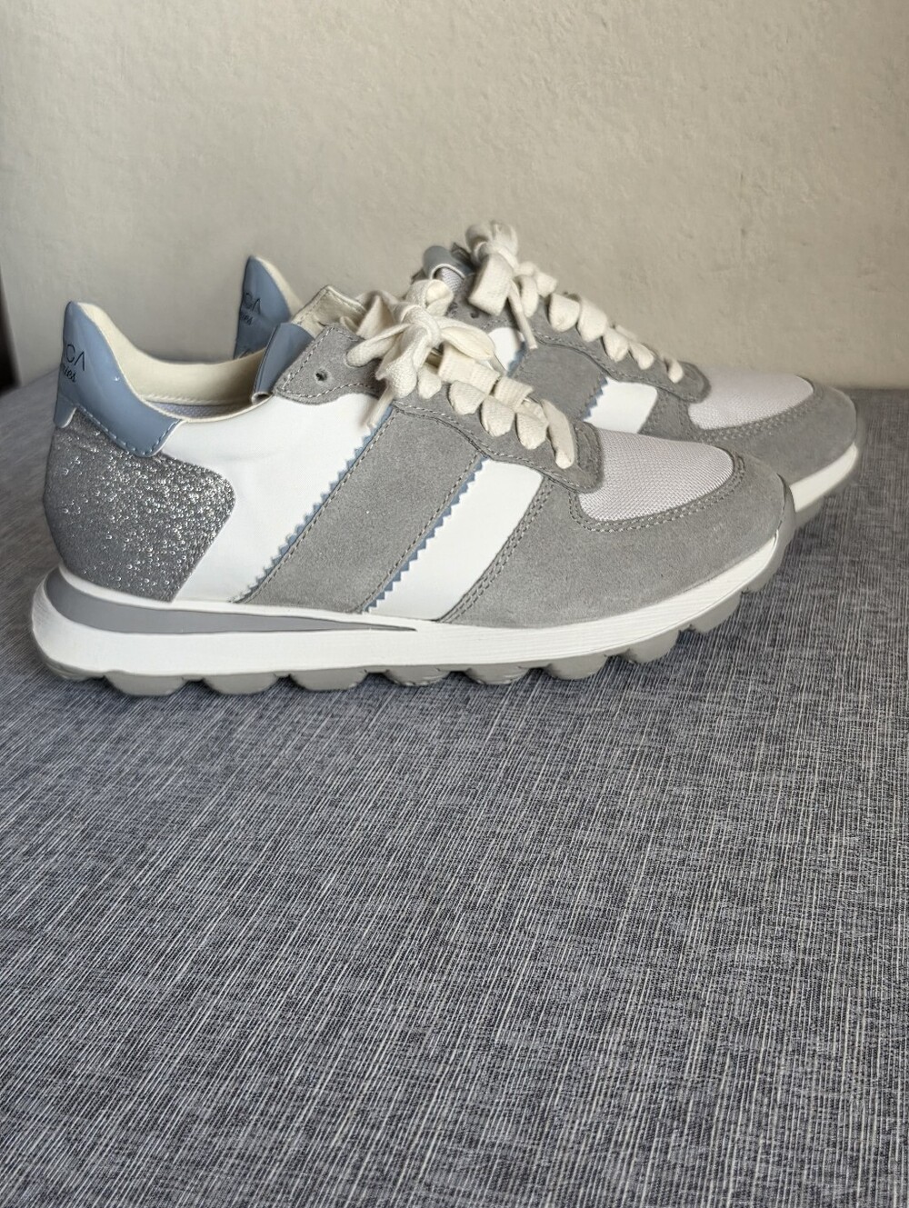 Geox Respira Spherica Vintage Series Blue Gray White Glitter Sneakers Size 6